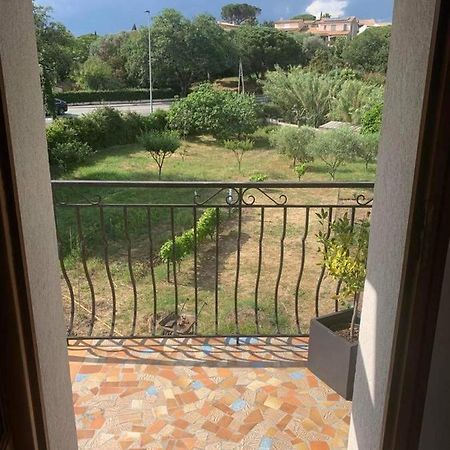 Appartement Independant Dans Villa, Entre Frejus Et St Raphael المظهر الخارجي الصورة
