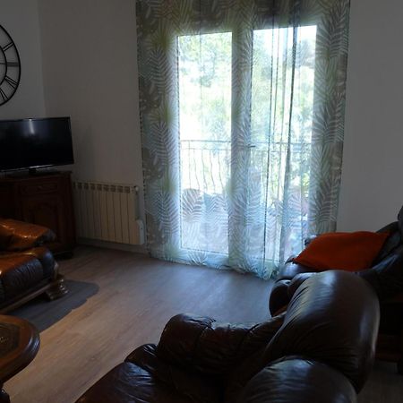 Appartement Independant Dans Villa, Entre Frejus Et St Raphael المظهر الخارجي الصورة