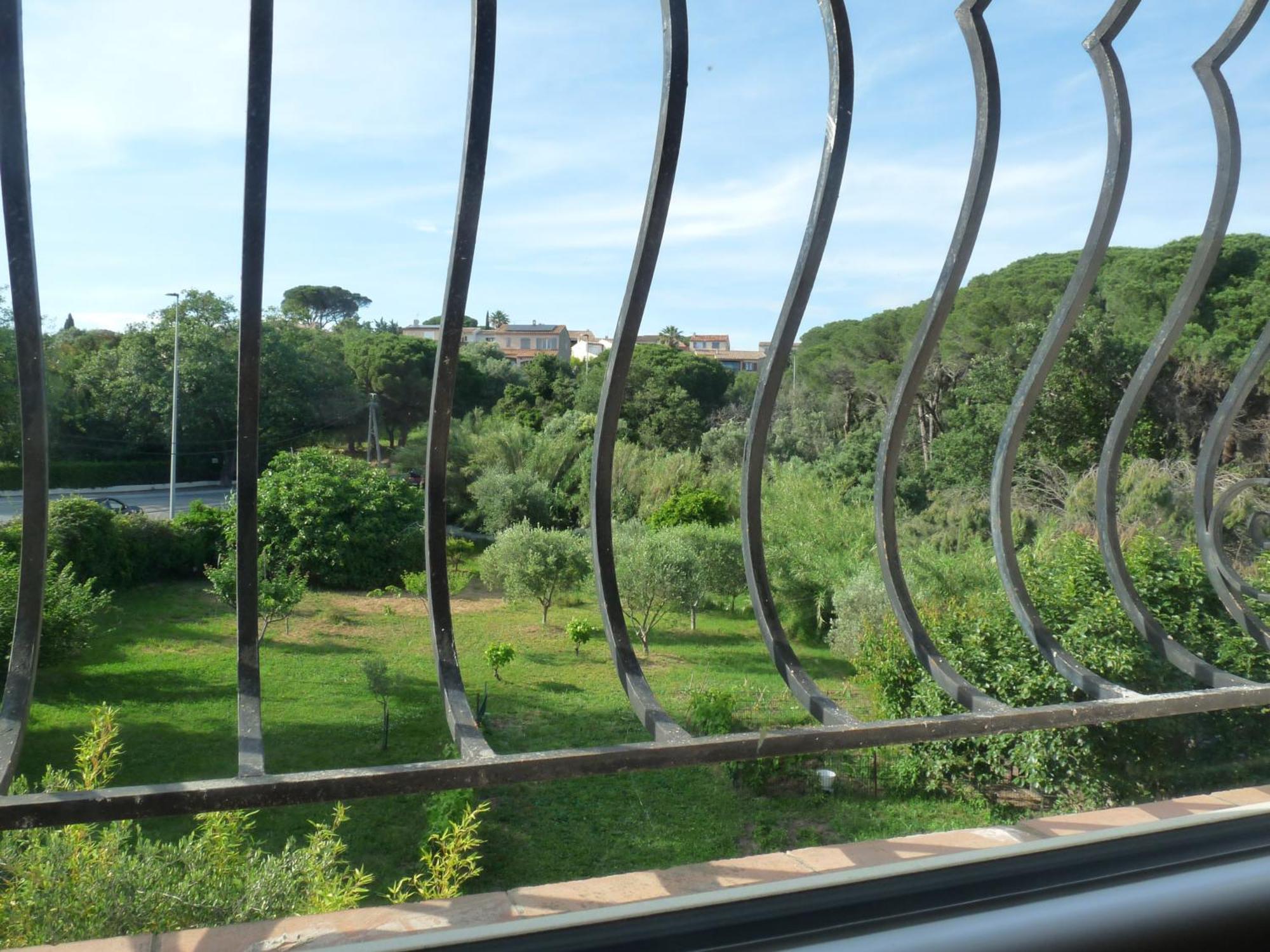 Appartement Independant Dans Villa, Entre Frejus Et St Raphael المظهر الخارجي الصورة